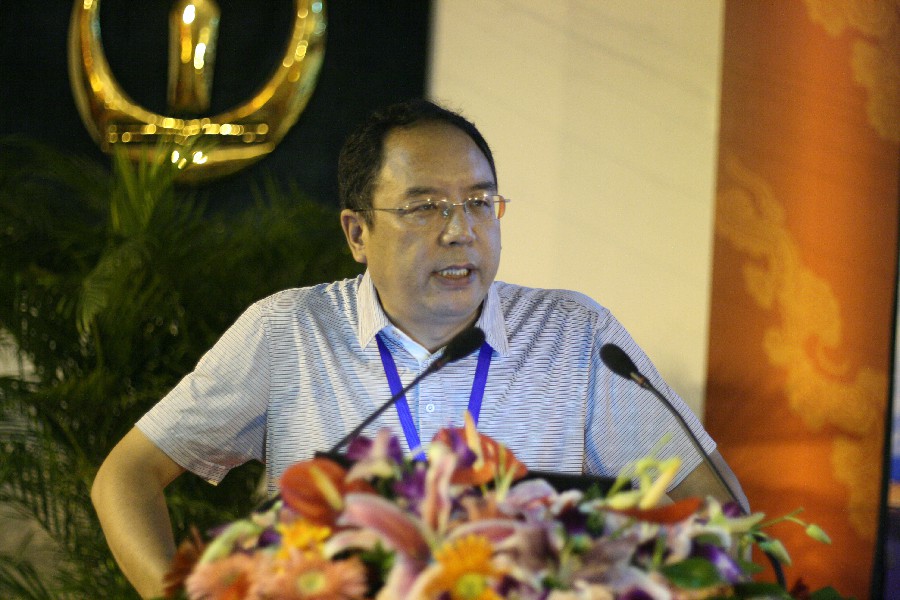 西北民族大學(xué)海外民族文獻(xiàn)研究所才讓教授，在題為《旁塘宮目錄》的演講~1.jpg