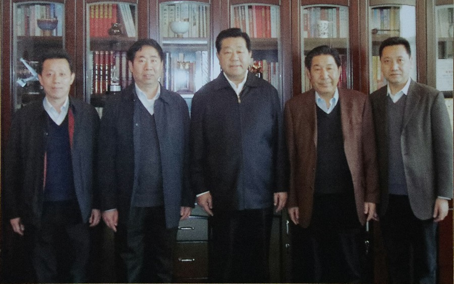04 2011年1月31日中央政治局常委、全國政協(xié)主席賈慶林接見藏研中心領(lǐng)導(dǎo)~1.jpg